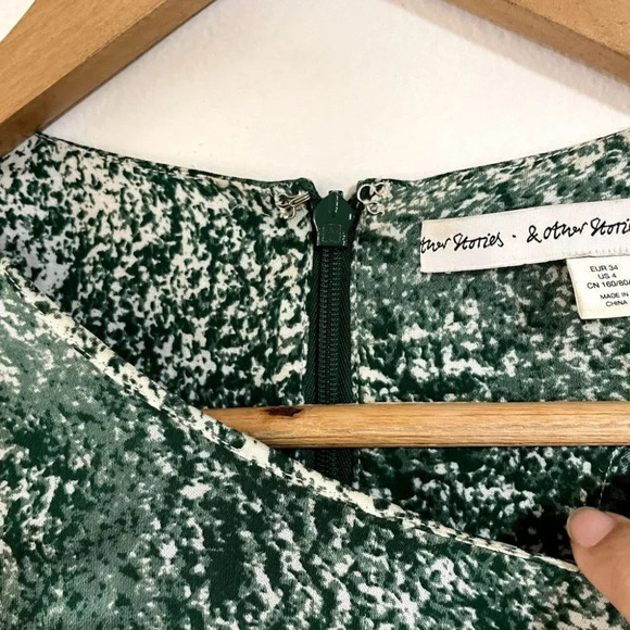 & Other Stories Green & White Speckled Shift Mini Dress Short Sleeve Size 4 - Picture 4 of 6